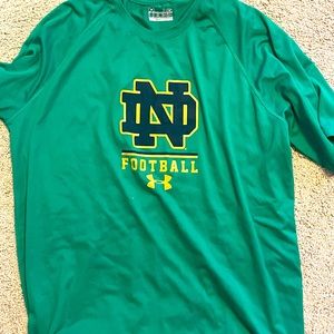 NOTRE DAME FOOTBALL UNDER ARMOUR GREEN SHIRT